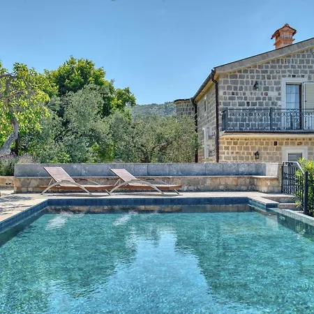 Villa Olive Grove Budva